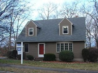 7 Solitaire Dr, Haverhill, MA 01830
