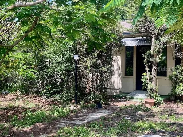 1209 58th St S, Gulfport, FL 33707