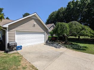 1218 Cabots Dr, Auburn, GA 30011