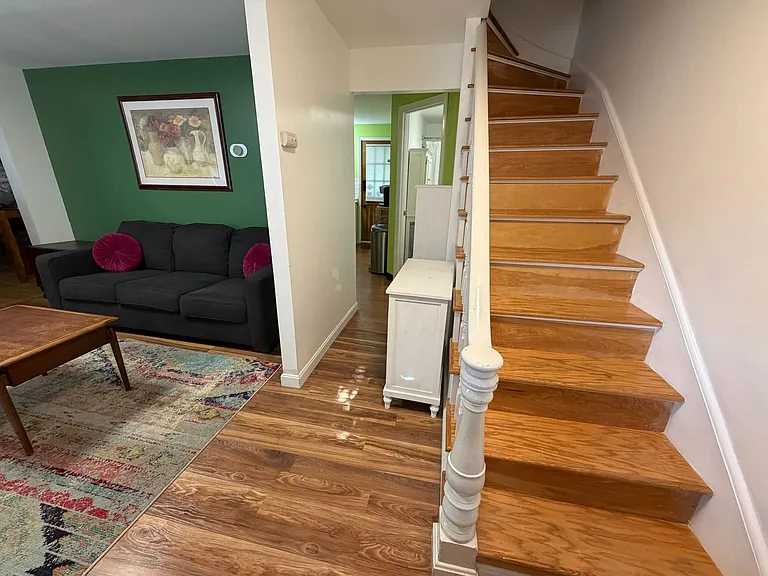 22 Cottage Pl — Photo 9