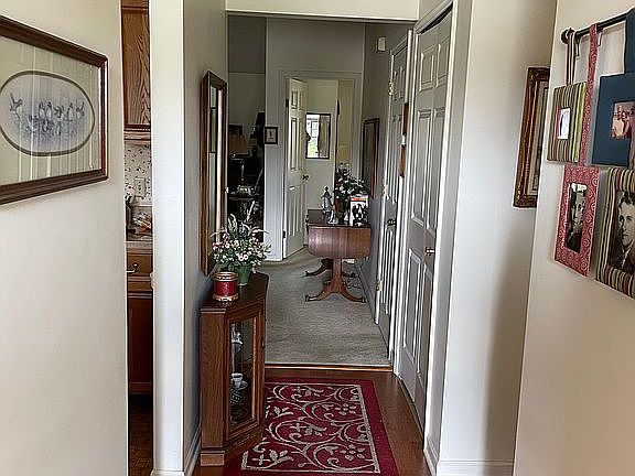 3rd image of 1835 Stonehedge Ln #B
