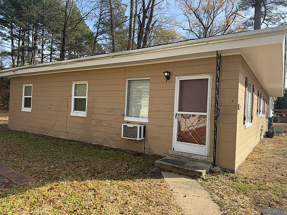 2nd image of 306 Brookedge Dr