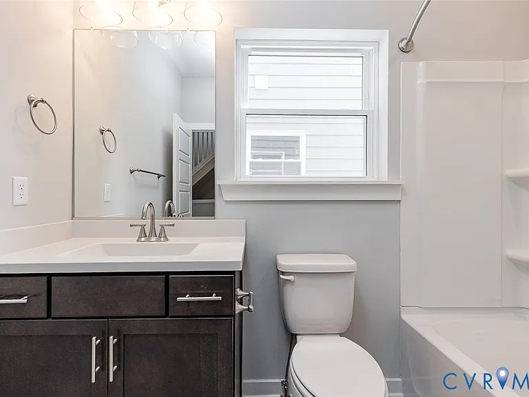1529 Porter St #A — Photo 14