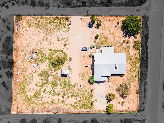 3rd image of 15964 Gay Lynn Rd