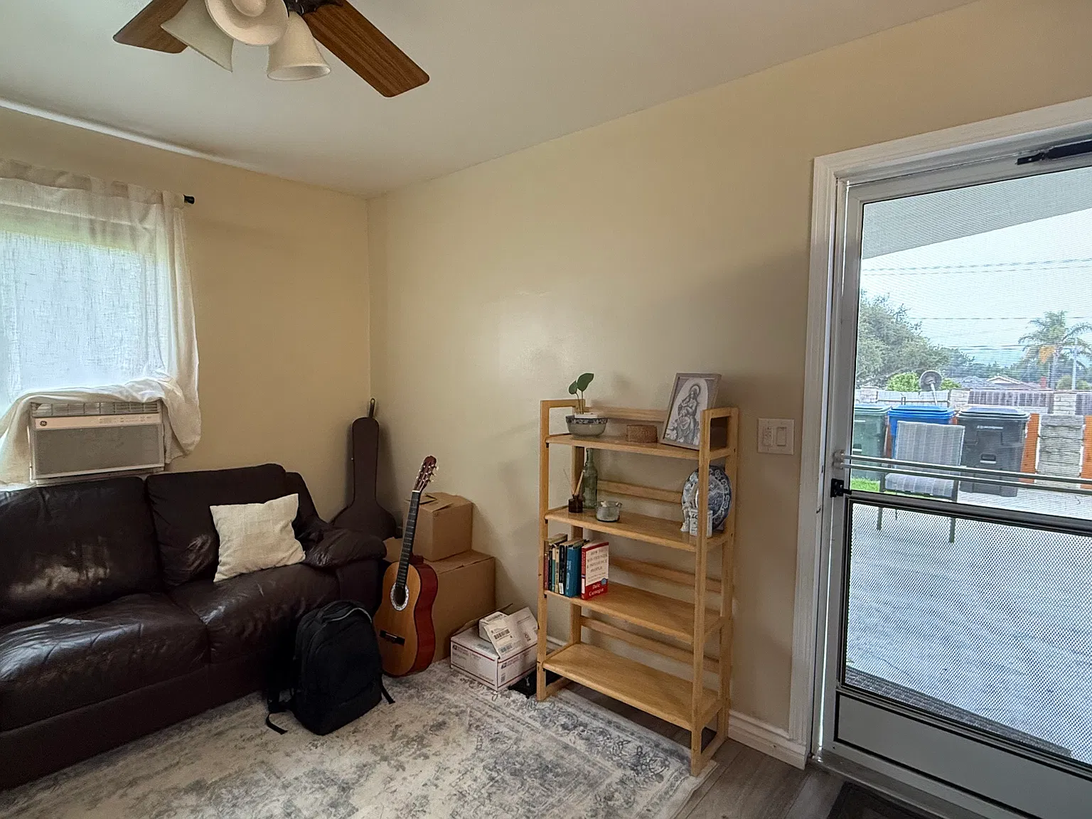 Mariposa Dr, Santa Paula — Photo 2