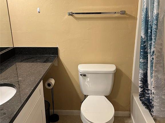 5th image of 3800 SW 20th Ave APT 204