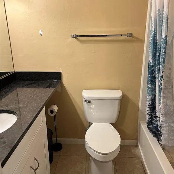 3800 SW 20th Ave #204 — Photo 5