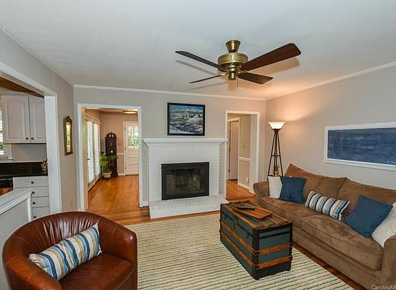5th image of 6612 Castlegate Dr