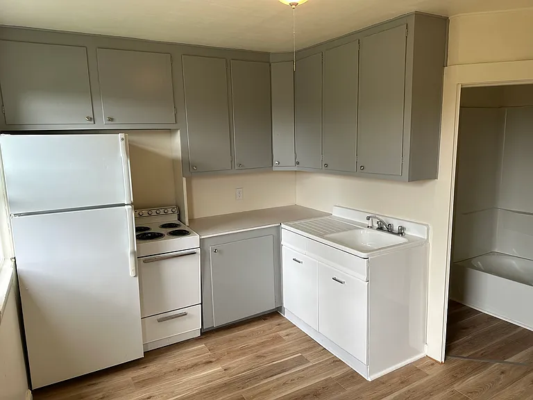 13 Browns Ct — Photo 8