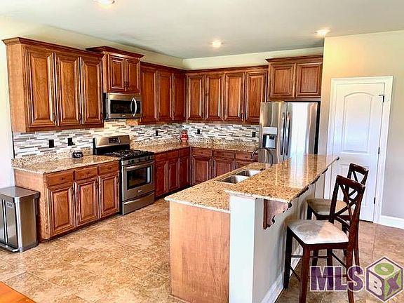 5th image of 14479 Garnet Dr