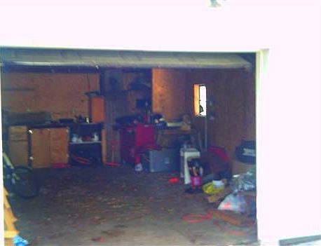 4th image of 909 12th Ave N