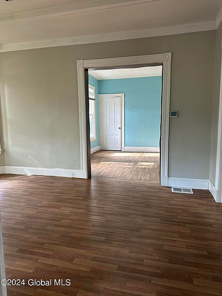 5th image of 125 N Perry Street