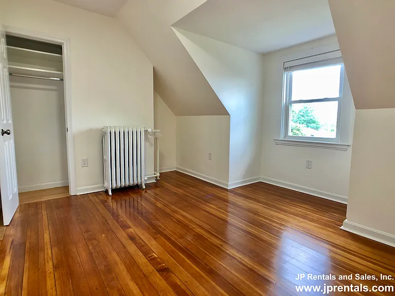 34 Evergreen St #3 — Photo 10