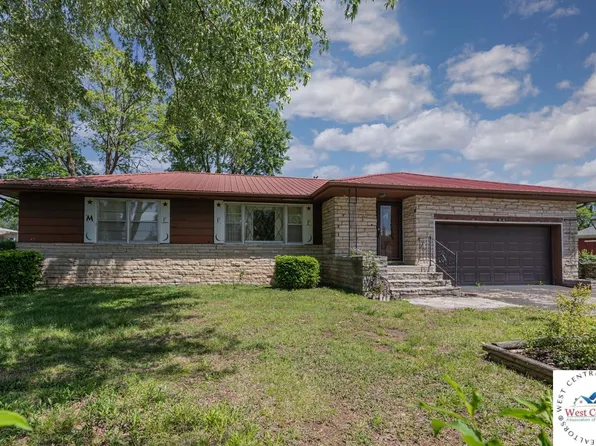 1140 Van Buren St, Warsaw, MO 65355