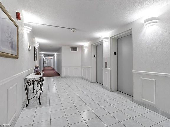 5th image of 9 Bonheur Ct #506