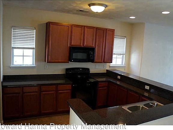 2nd image of 5020 Lansglen Ct