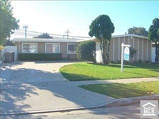 5th image of 1414 W Saint Anne Pl