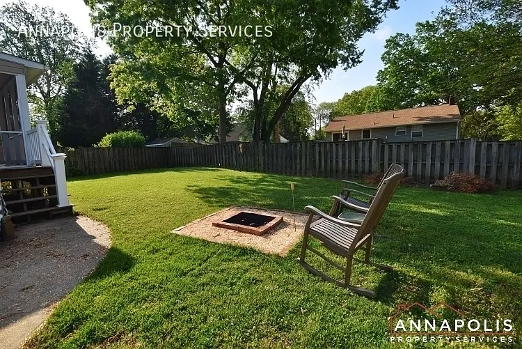 957 Highpoint Dr — Photo 22