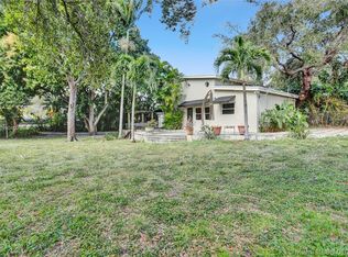 11340 Peachtree Dr, Miami, FL 33161