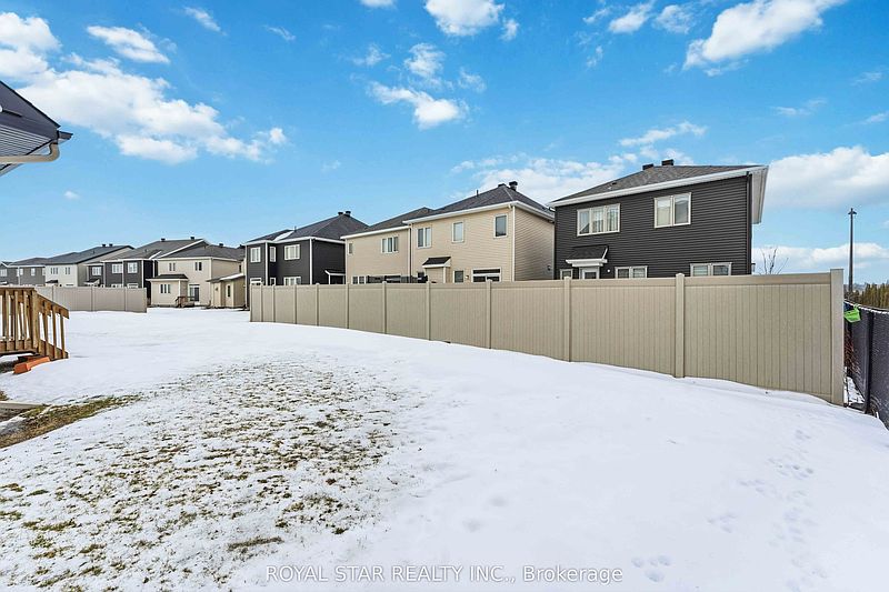 Ottawa House for rent - 4 Bedrooms — photo 37