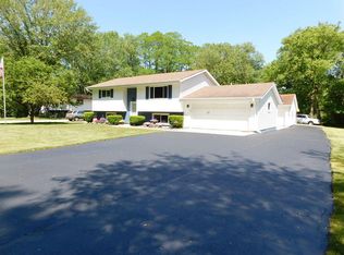 N9278 Stewart School Rd, East Troy, WI 53120