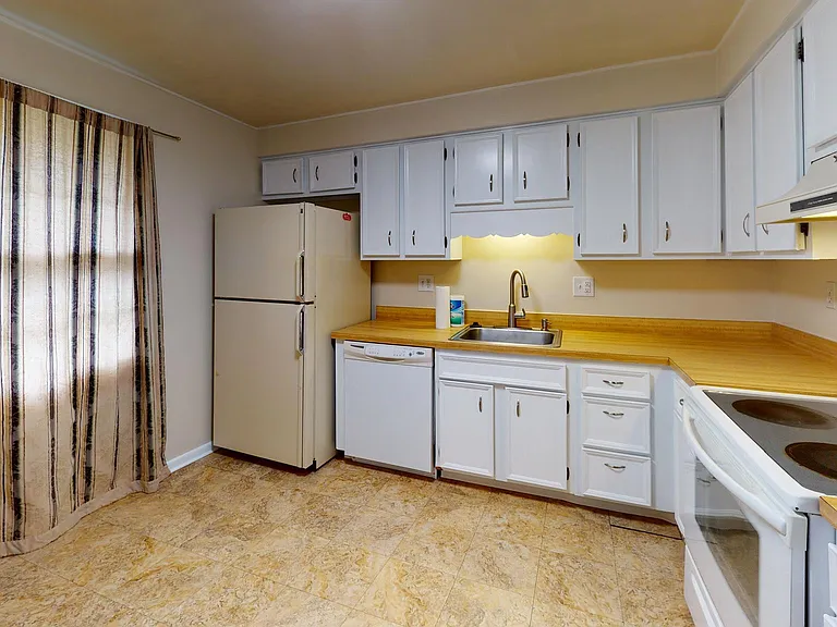 6103 Ronna Cir — Photo 6