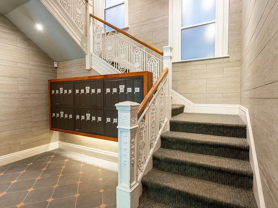 Common Areas / Mailbox