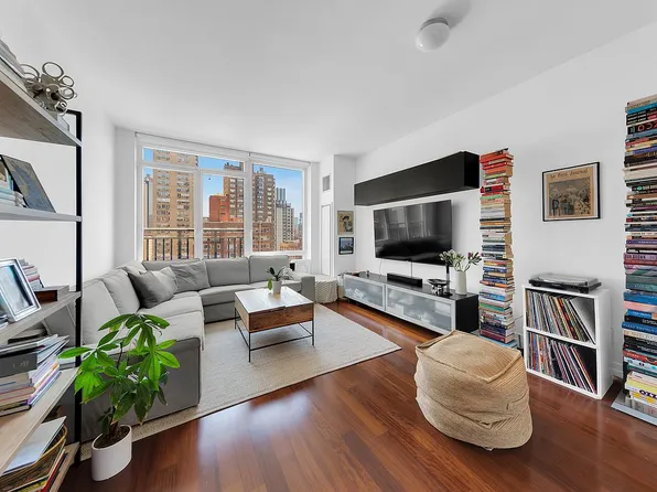 45 Park Ave APT 1005, New York, NY 10016