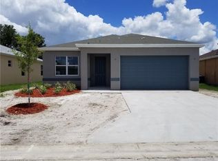 972 Hamilton St, Immokalee, FL 34142