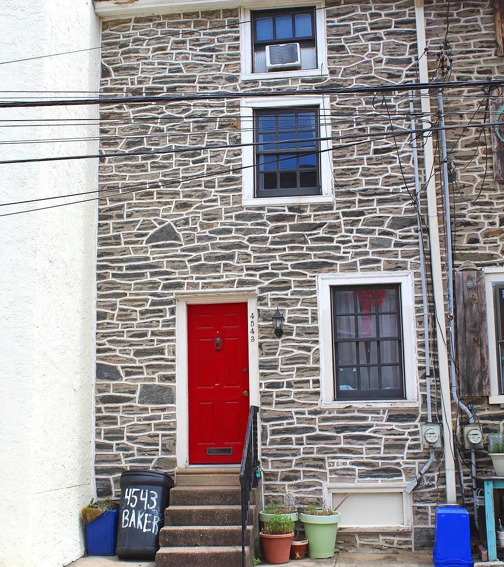 2 bed, 1.0 bath, 1125 sqft, $2,100 — Photo 1