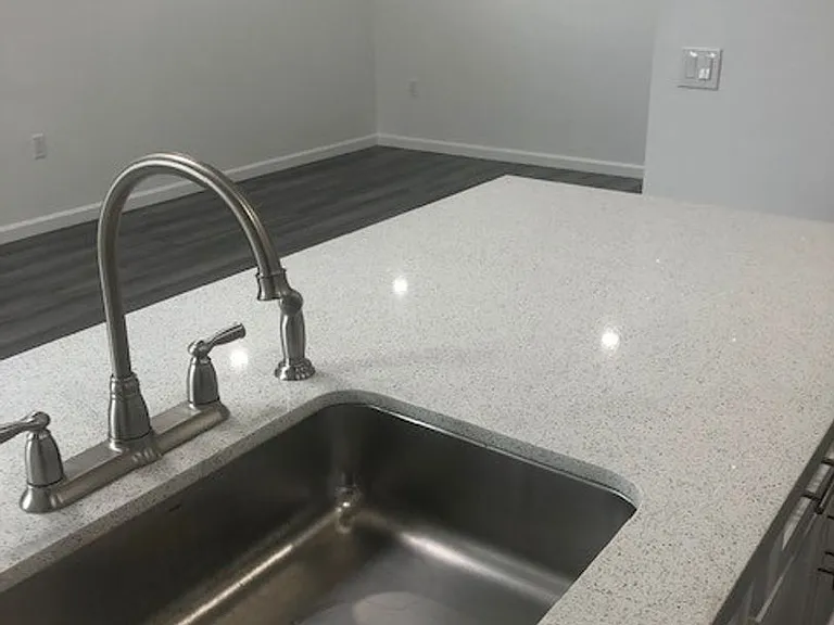 SCOTT 110-112 — Photo 11