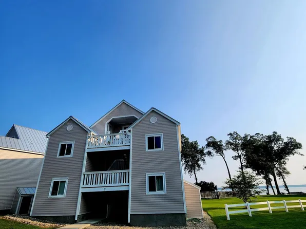 89 Country Club Drive # C3, Minnesott Beach, NC 28510