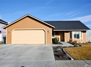 735 N Coventry Ln, Othello, WA 99344