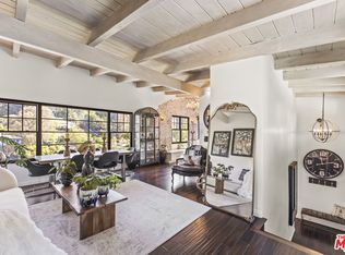 6335 Grape Pl, Los Angeles, CA 90068