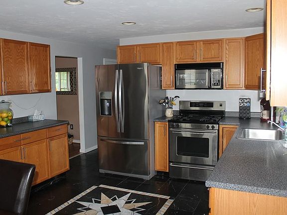 4th image of 79 Steeple Chase Cir #2