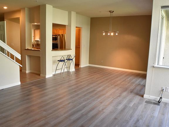 3rd image of 165 San Pedro Cir