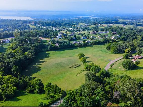 3rd image of Valley Home Rd