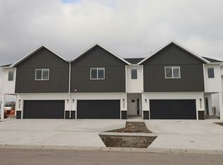 6155 24th St S #1, Fargo, ND 58104