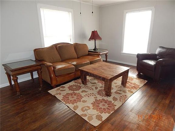3rd image of 363 Weaver Dr