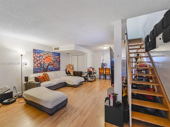 3rd image of 8923 NE 4th Avenue Rd #8923