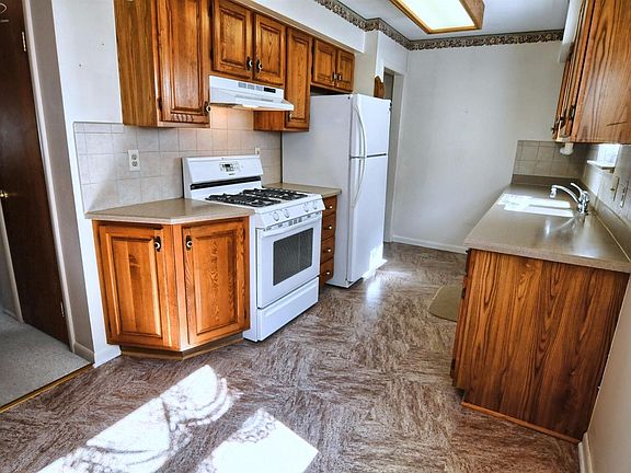 5th image of 4413 Carmanwood Dr