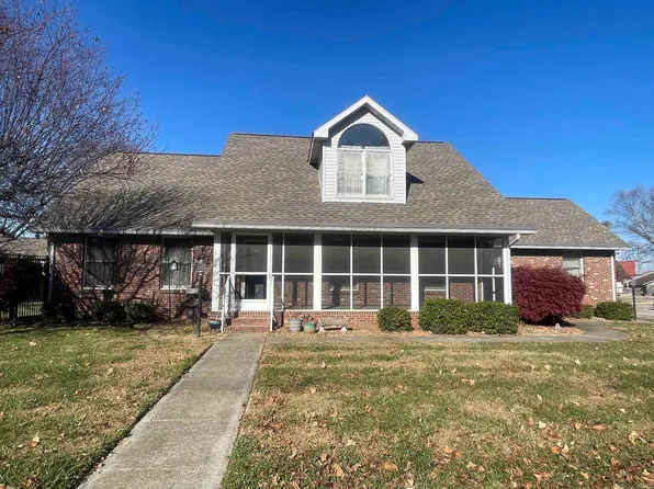 201 W Haub St, Haubstadt, IN 47639