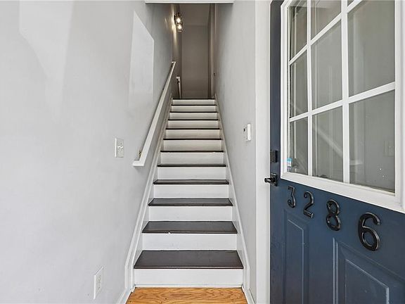 2nd image of 3286 Mill Springs Cir
