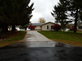 6705 Westgate Dr, Laingsburg, MI 48848