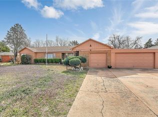 516 Navajoe Rd, Altus, OK 73521