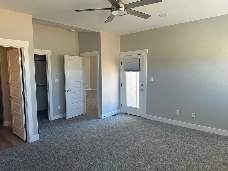 585 N Grand Falls Ct #C — Photo 10