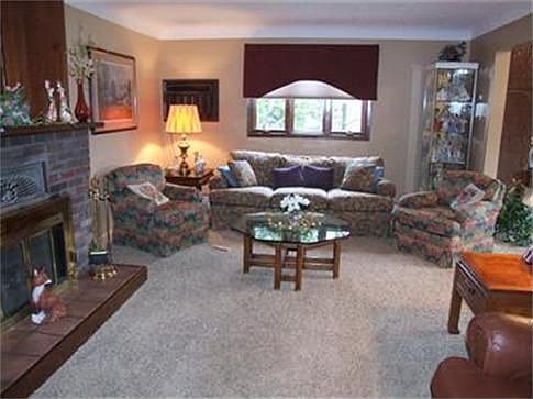 3rd image of 464 Brook Dr