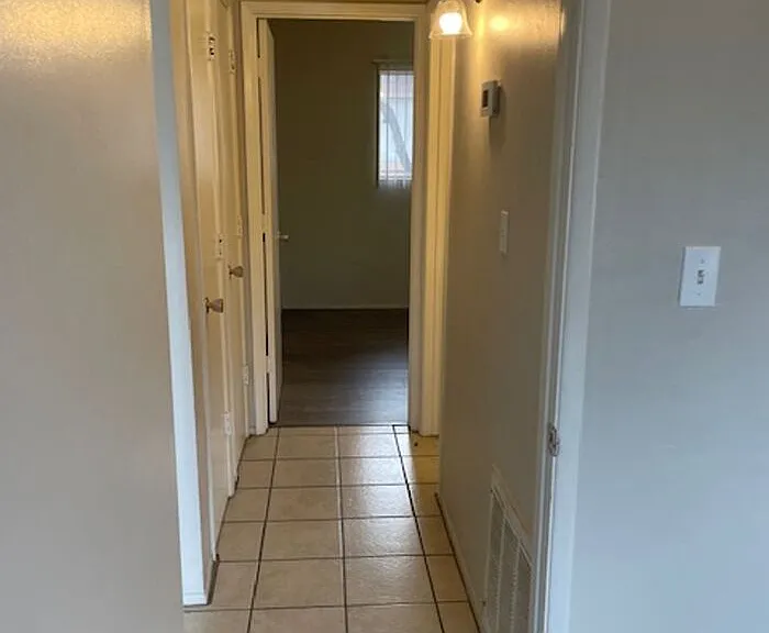 1424 N Craycroft Rd #8 — Photo 10