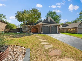 2516 Lake Bend Ter, Carrollton, TX