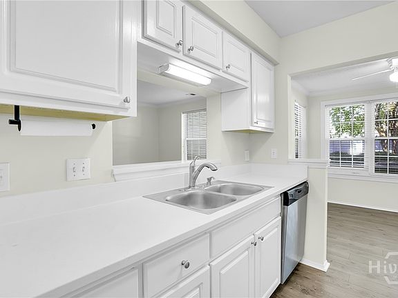 4th image of 12300 Apache Avenue #213